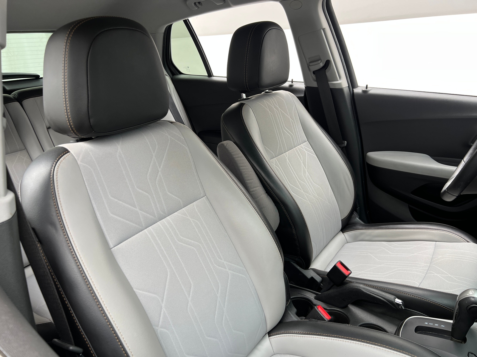 Thumbnail: 2018 Chevrolet Trax - 2