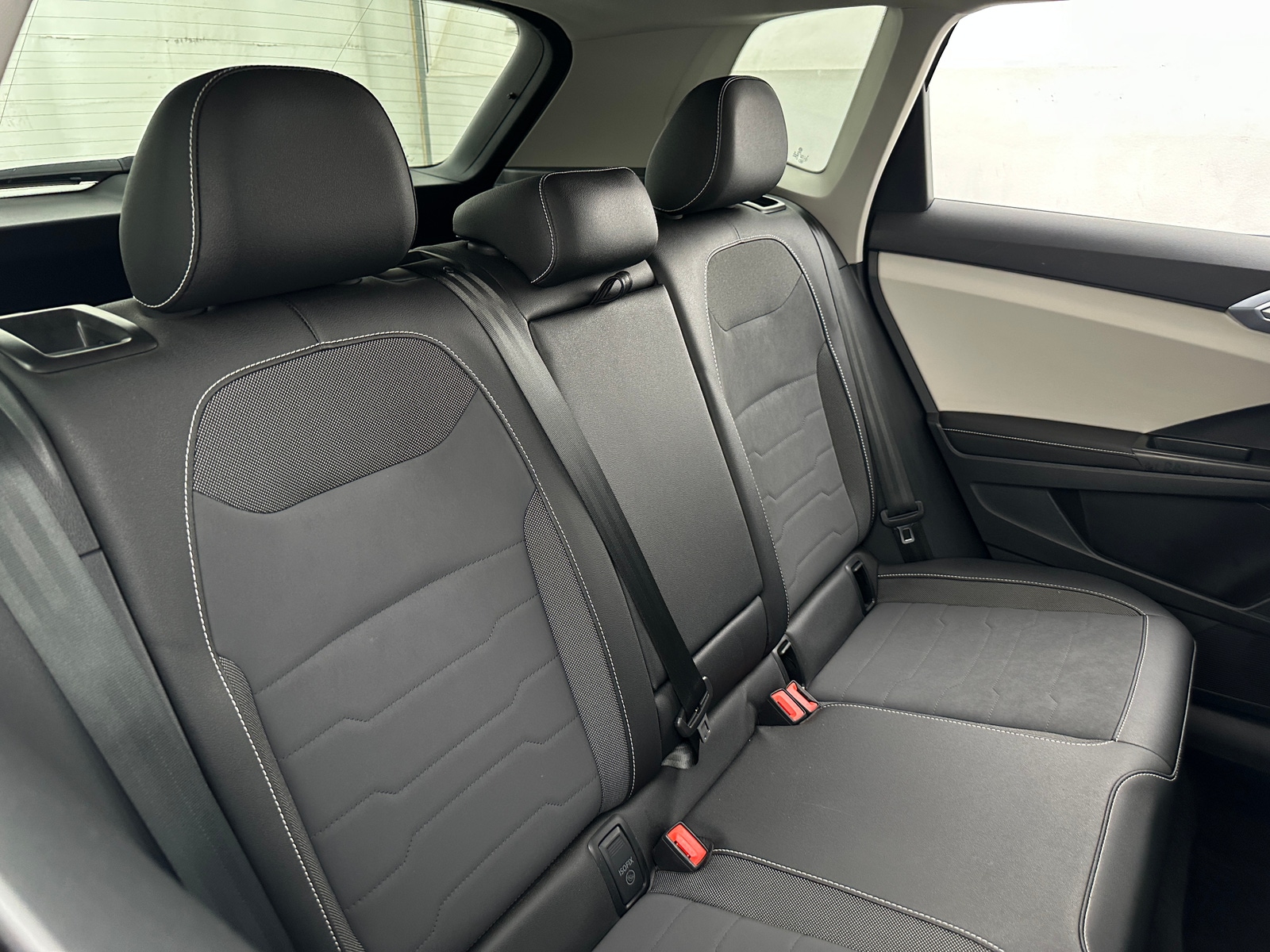 Thumbnail: 2025 Volkswagen Taos - 6