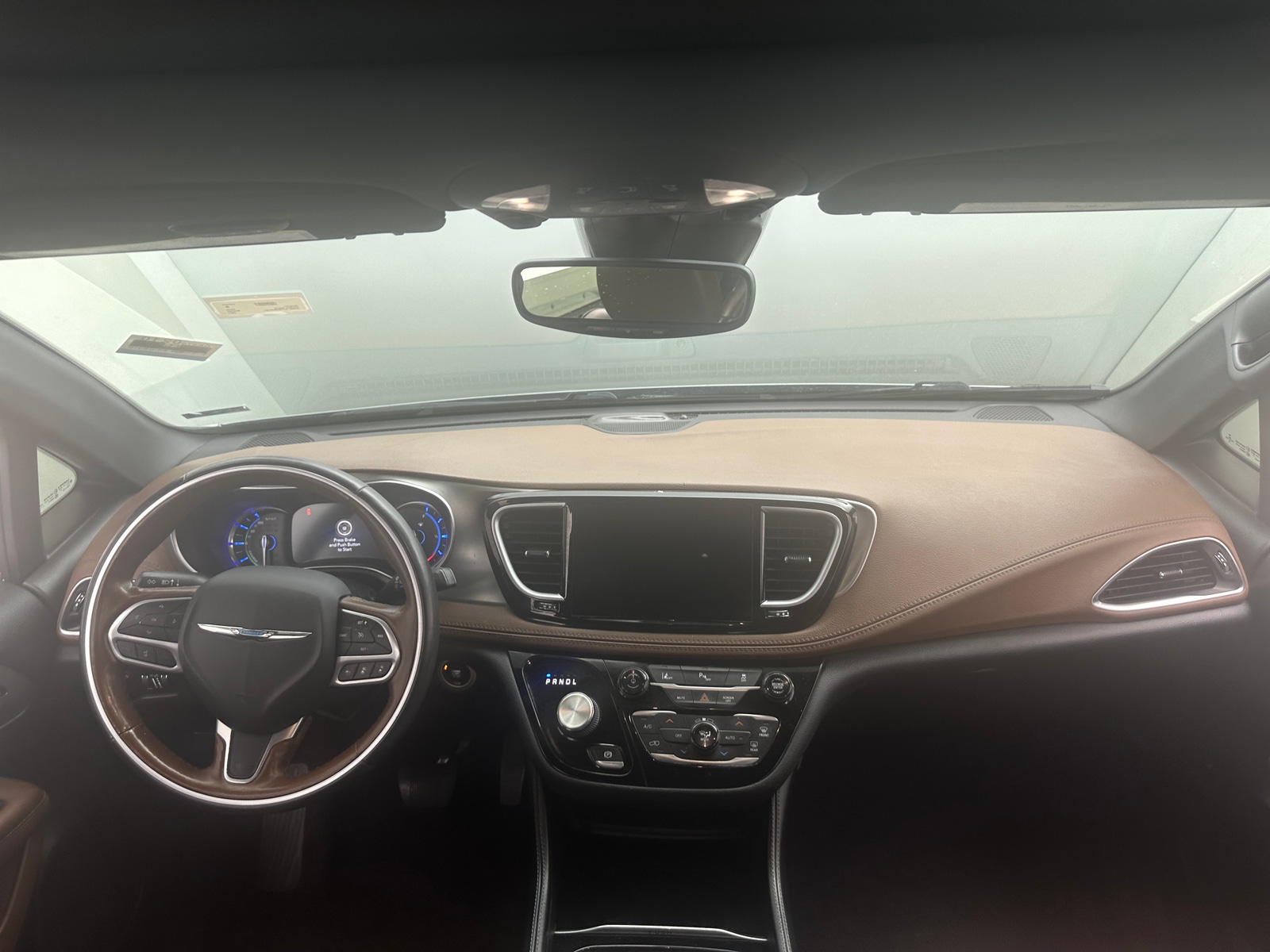 Thumbnail: 2021 Chrysler Pacifica - 3