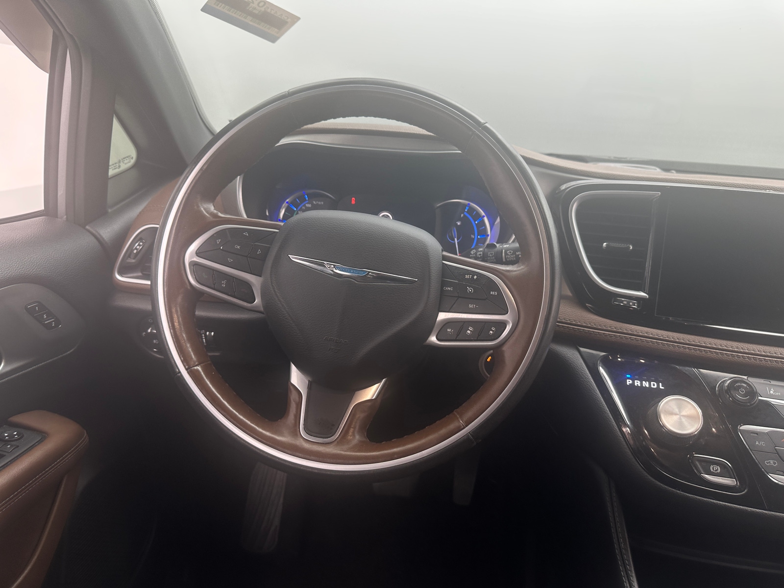 Thumbnail: 2021 Chrysler Pacifica - 5