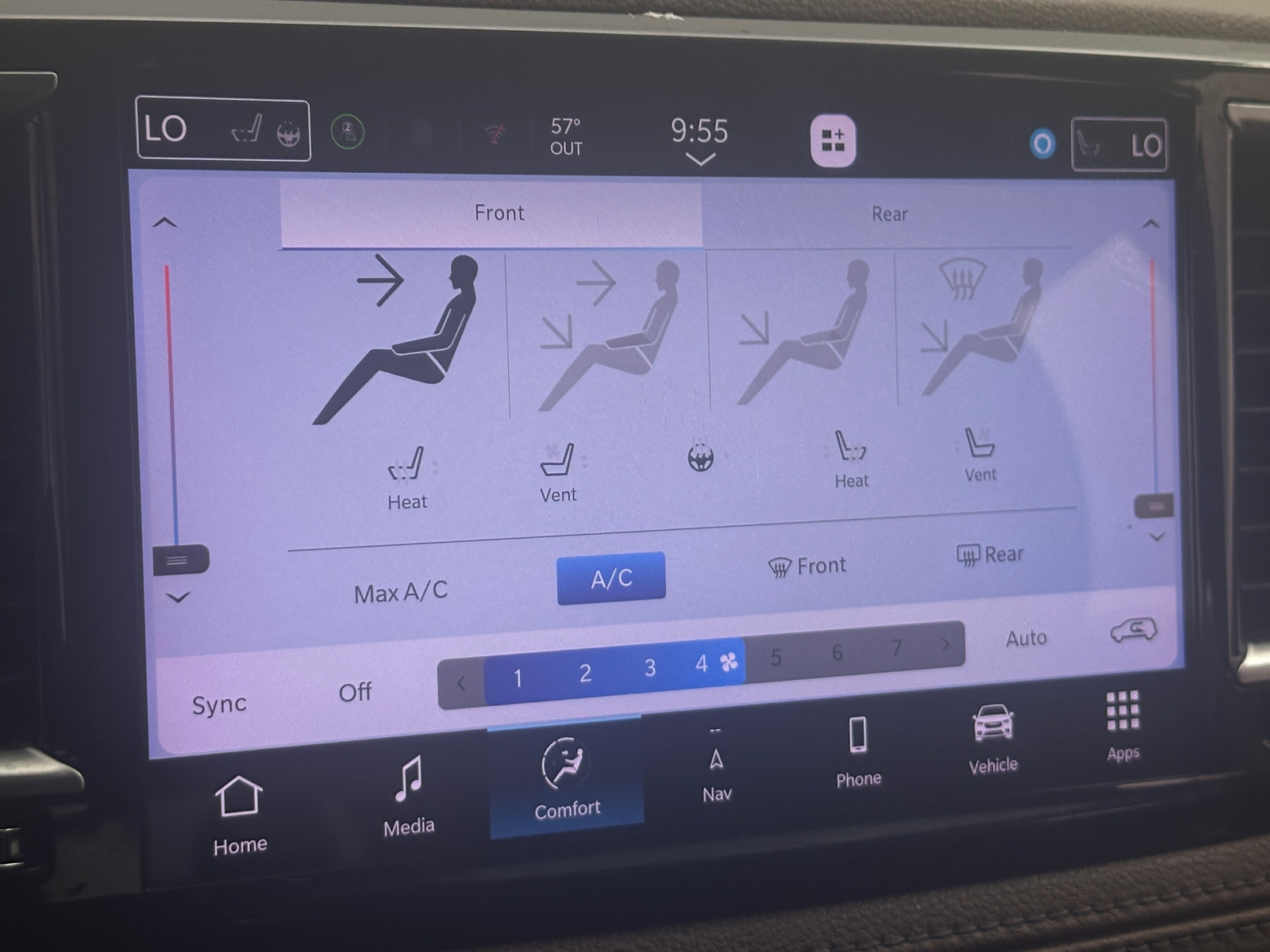 Thumbnail: 2021 Chrysler Pacifica - 4