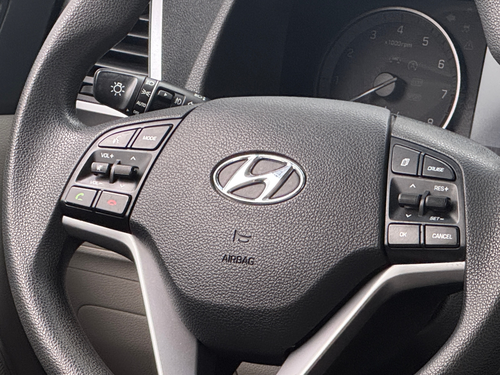 Thumbnail: 2018 Hyundai Tucson - 5