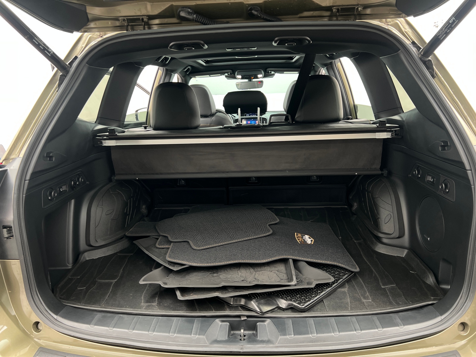 Thumbnail: 2025 Subaru Forester - 6