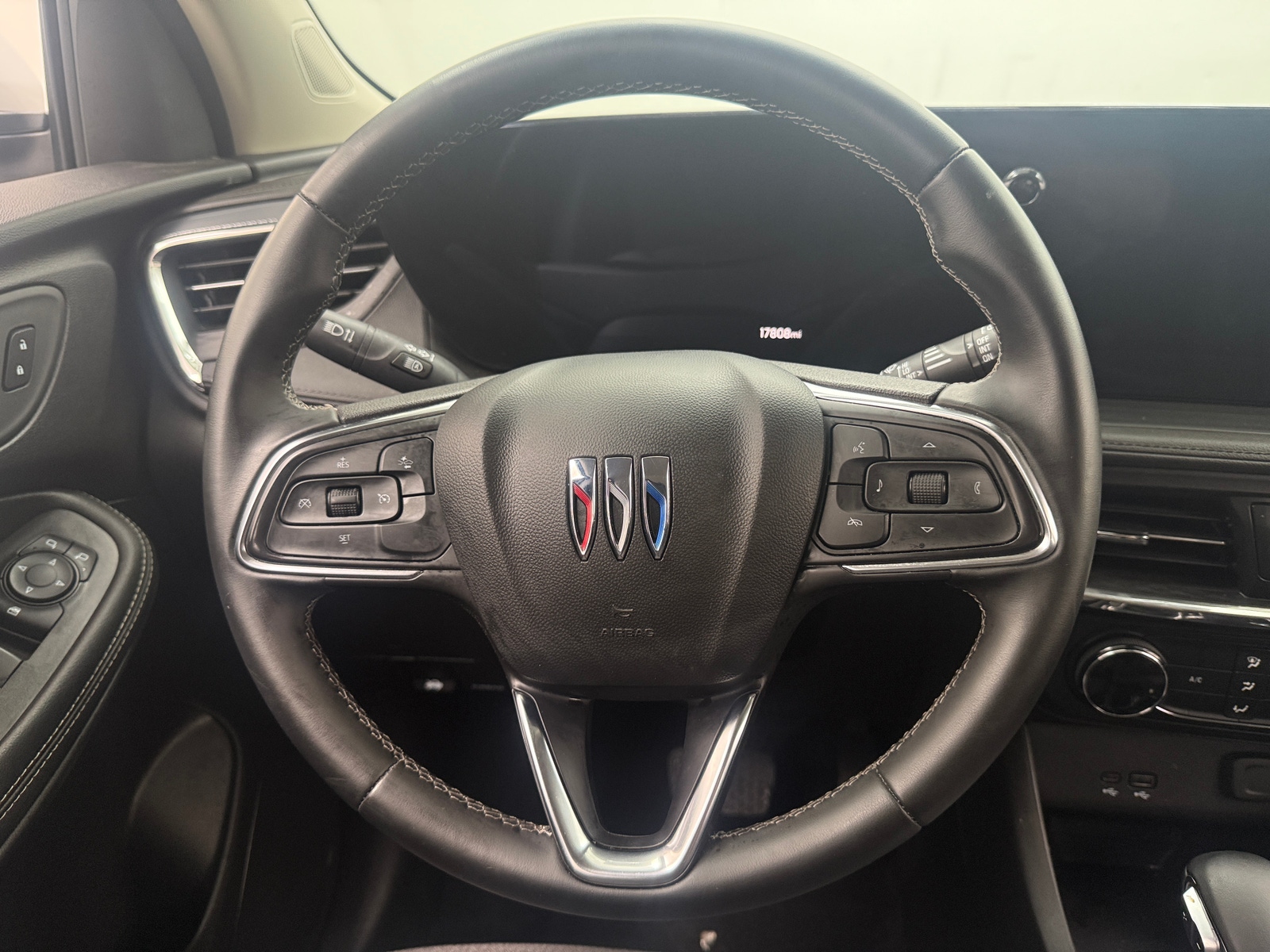 Thumbnail: 2025 Buick Encore GX - 4