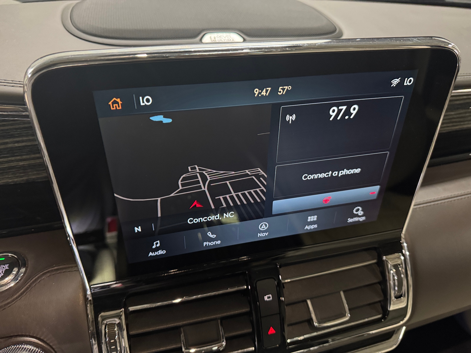 Thumbnail: 2020 Lincoln Navigator - 3
