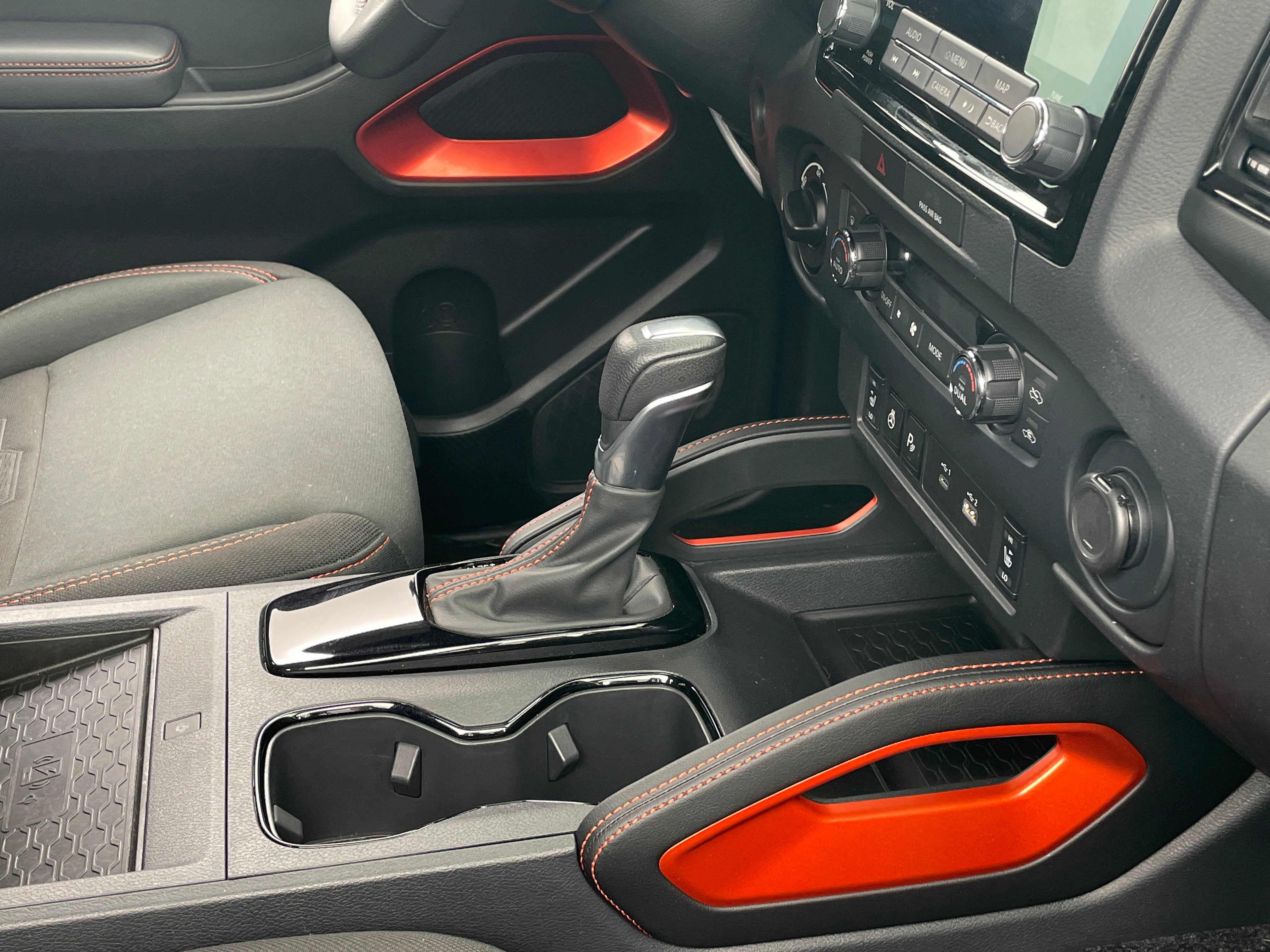 2022 Nissan Frontier PRO-4X - Photo 10