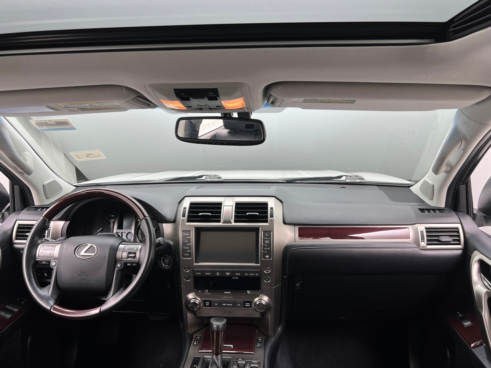 Thumbnail: 2019 Lexus GX - 2