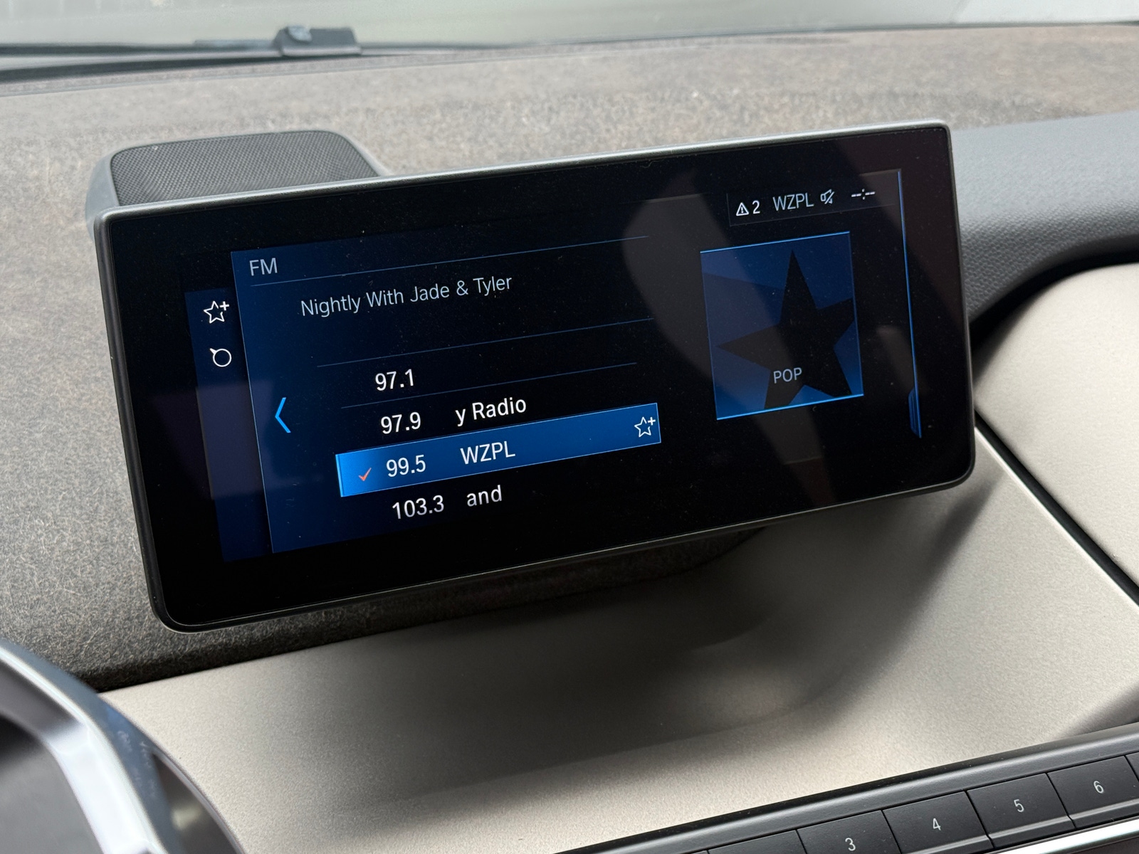 Thumbnail: 2018 BMW i3 - 4