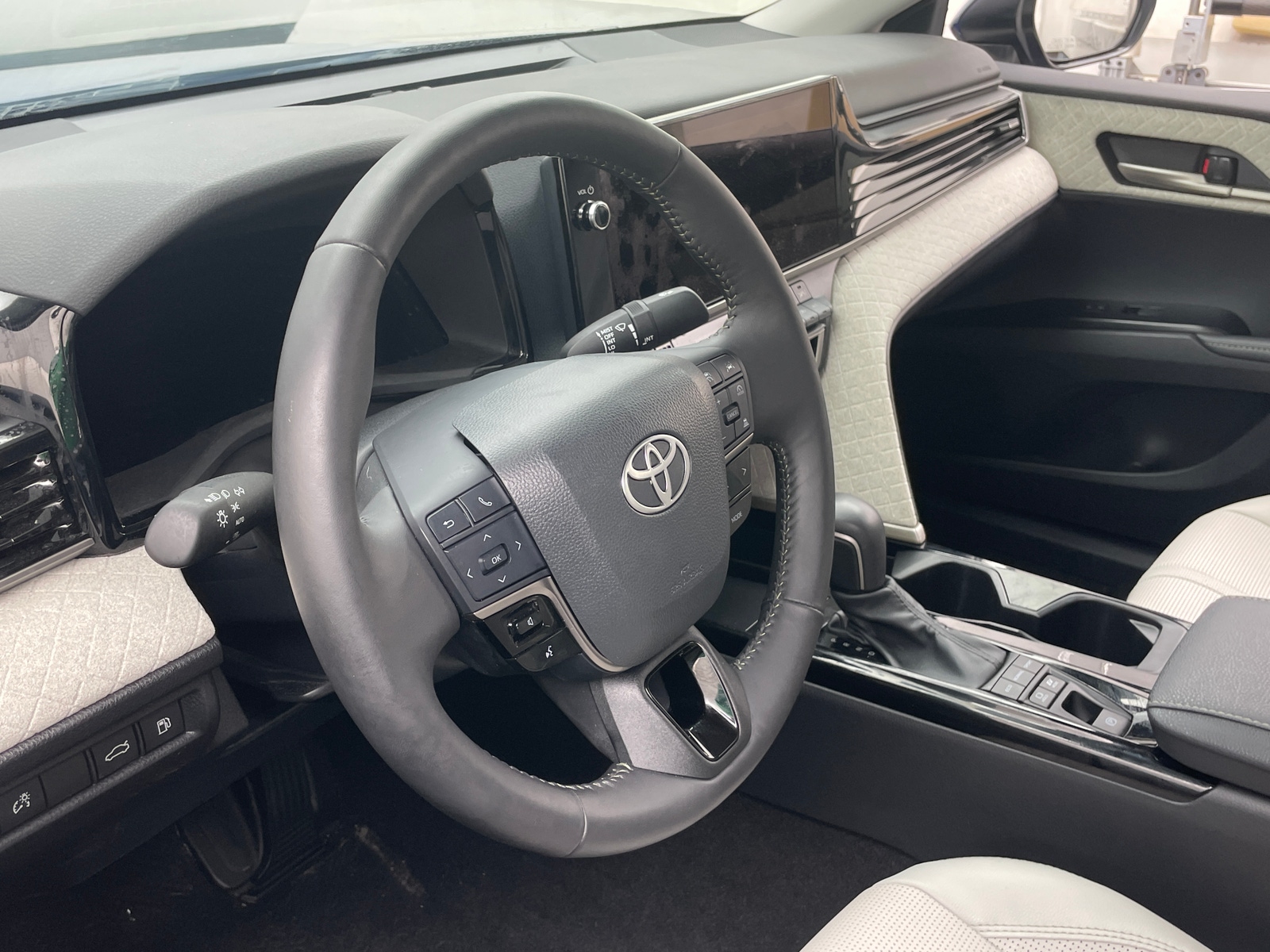 Thumbnail: 2025 Toyota Camry - 5