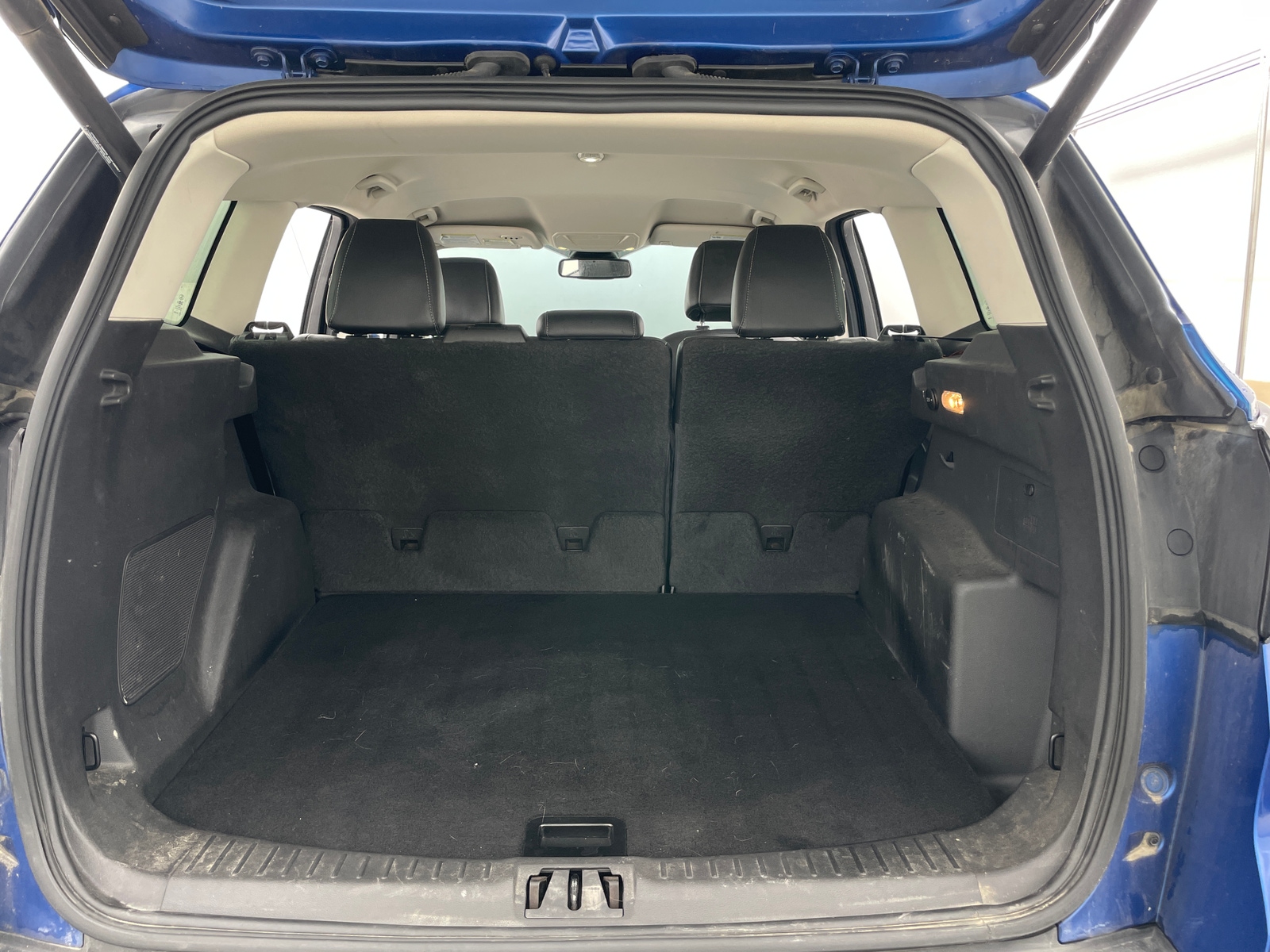 Thumbnail: 2017 Ford Escape - 6