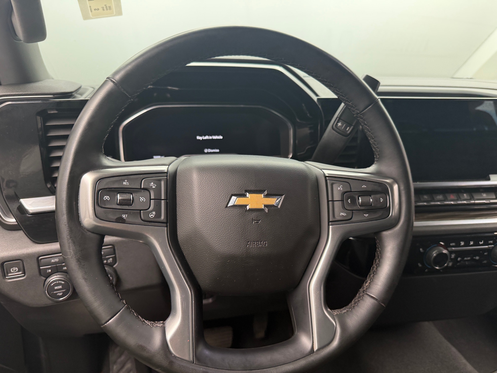 Thumbnail: 2023 Chevrolet Silverado 1500 - 5