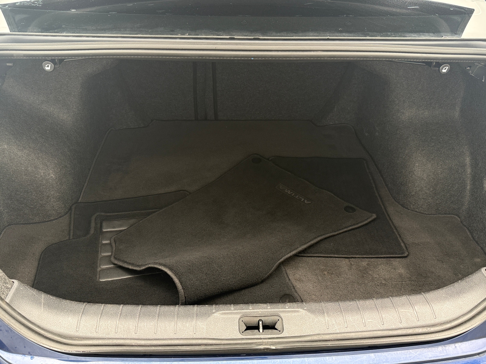 Thumbnail: 2020 Nissan Altima - 7