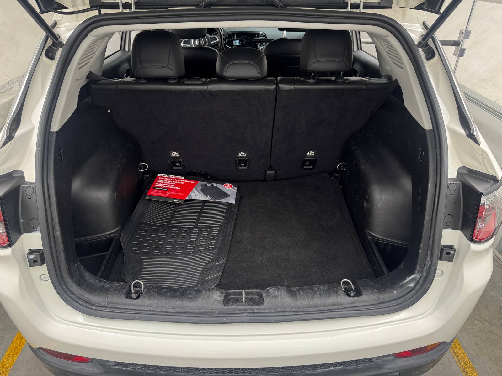 Thumbnail: 2019 Jeep Compass - 6