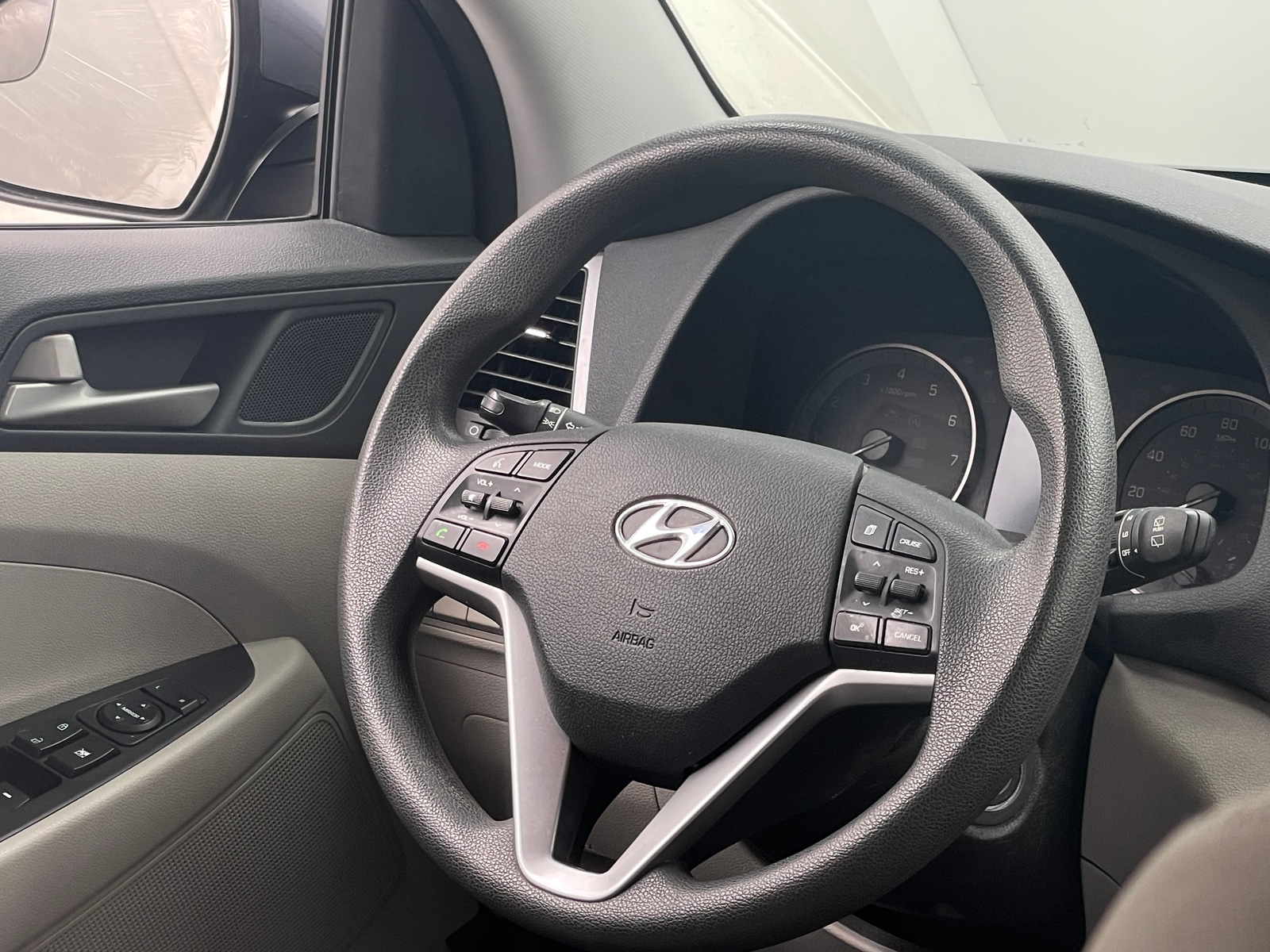 Thumbnail: 2018 Hyundai Tucson - 5