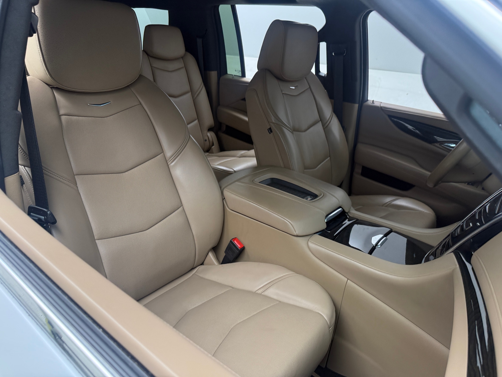 Thumbnail: 2019 Cadillac Escalade - 2