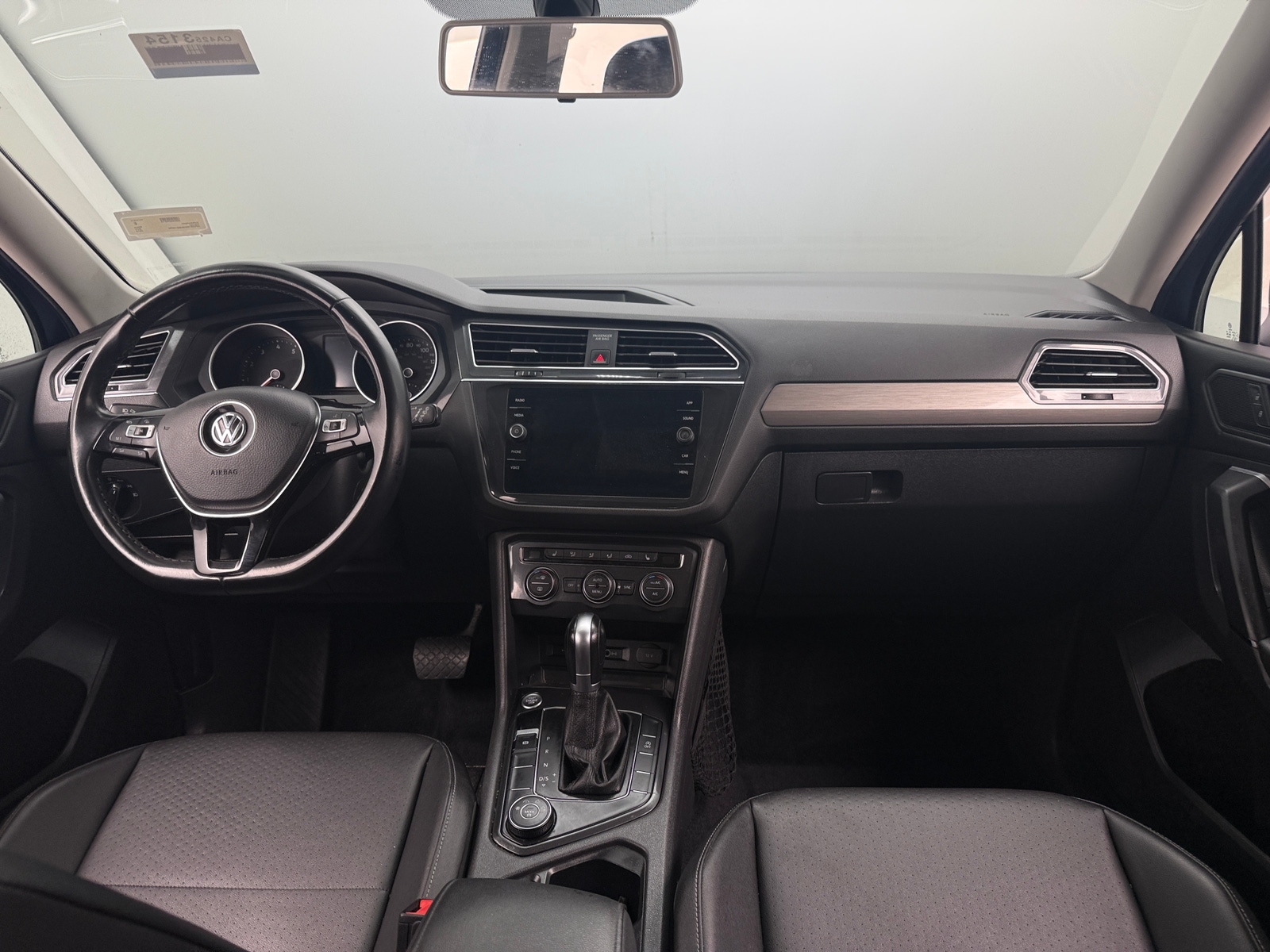 Thumbnail: 2019 Volkswagen Tiguan - 2