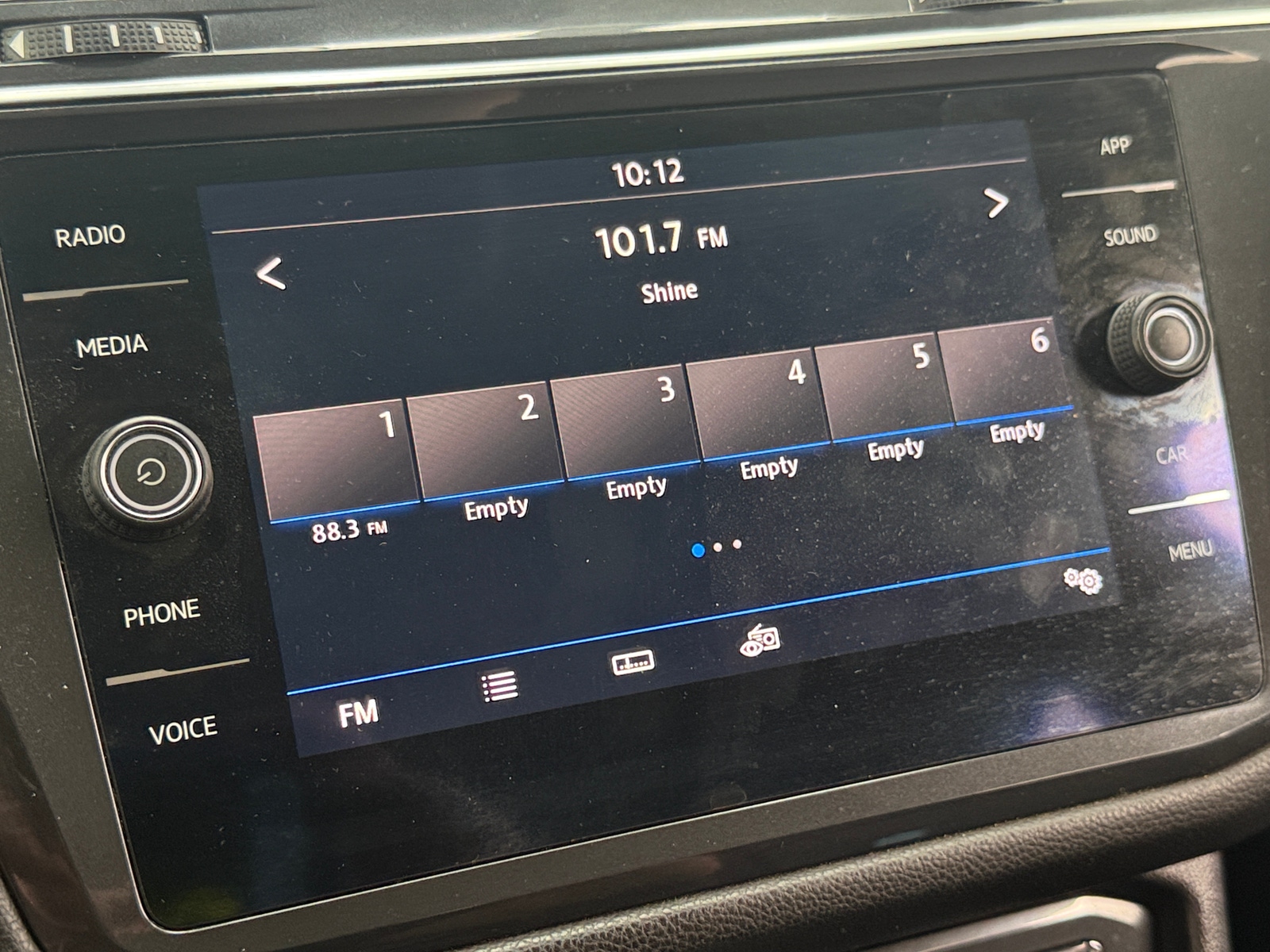 Thumbnail: 2019 Volkswagen Tiguan - 3