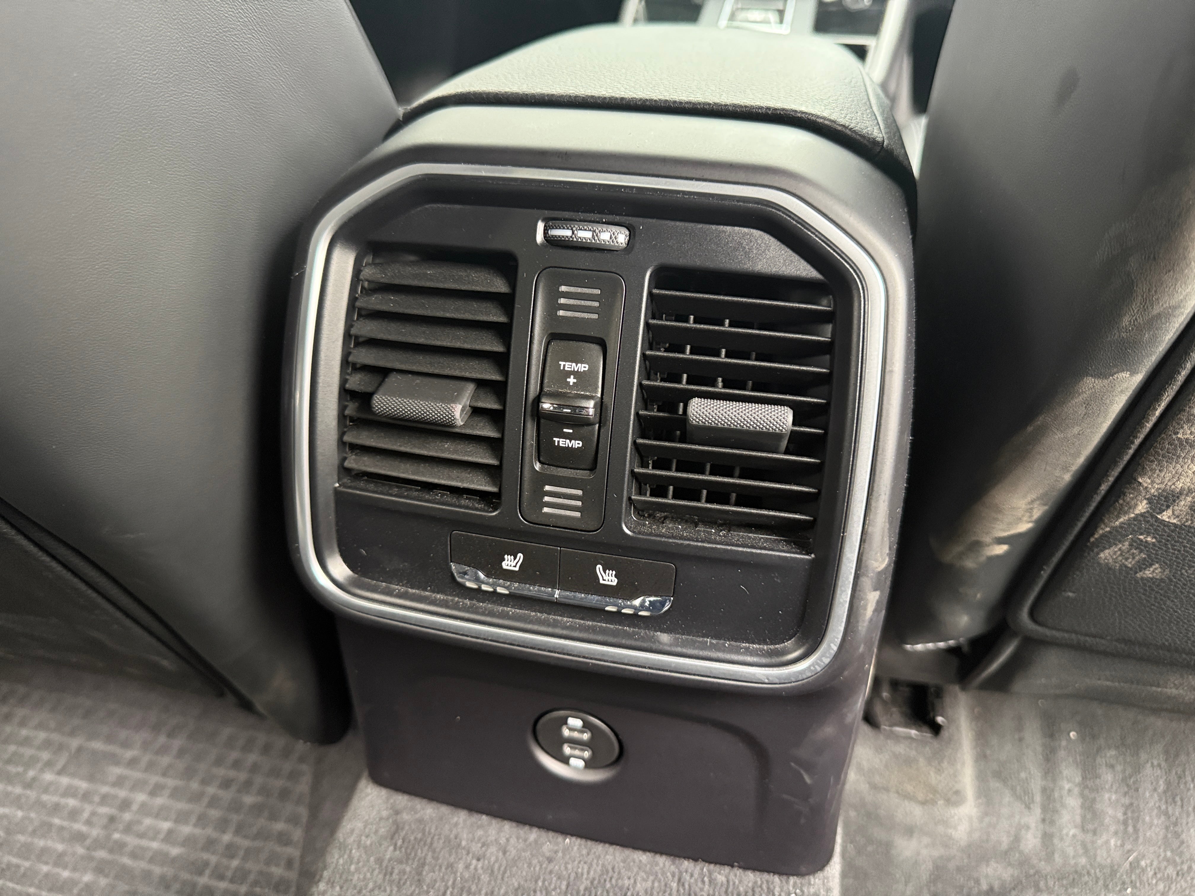 2023 Porsche Macan Base - Photo 5