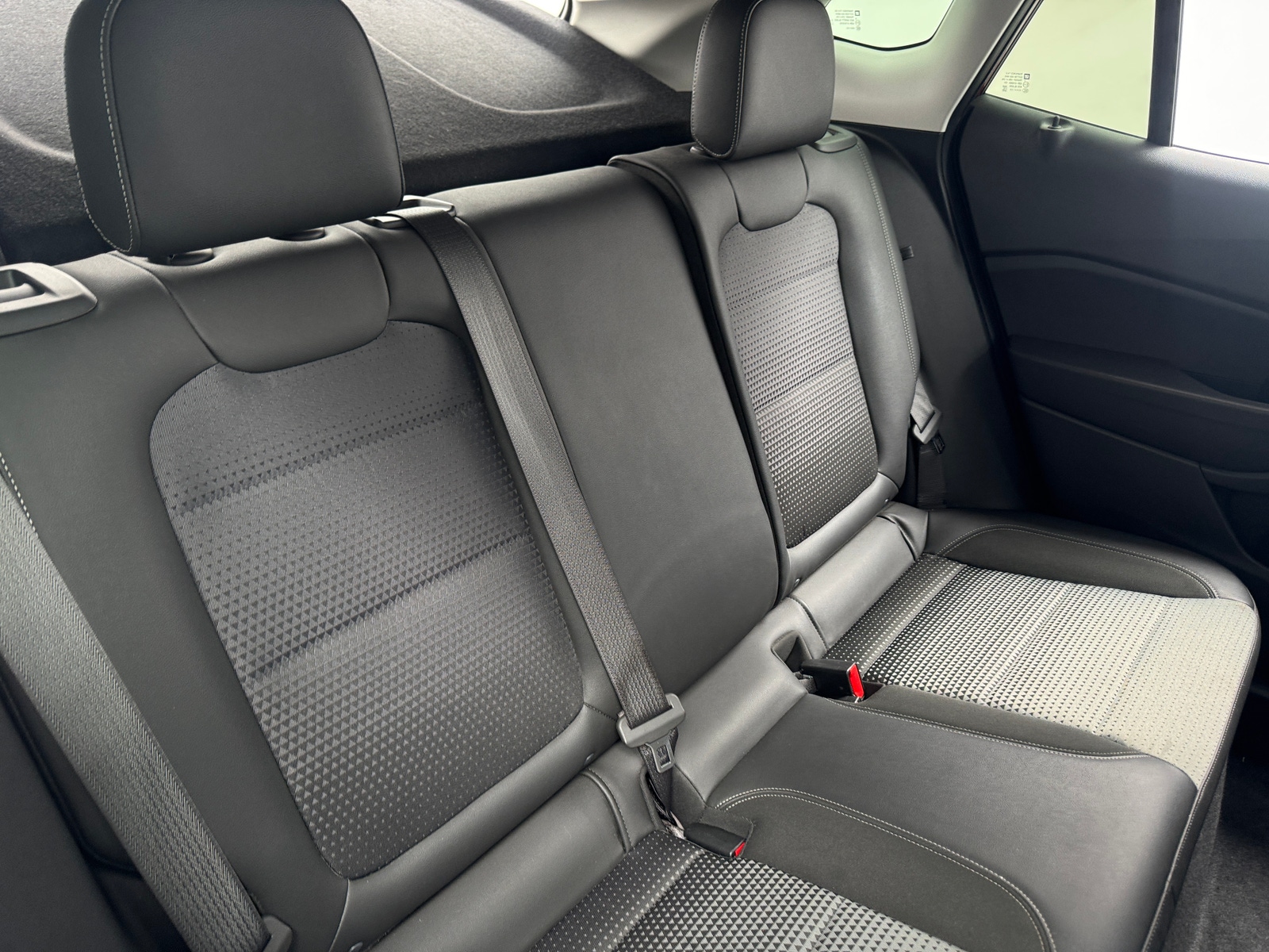 Thumbnail: 2025 Chevrolet Trax - 6