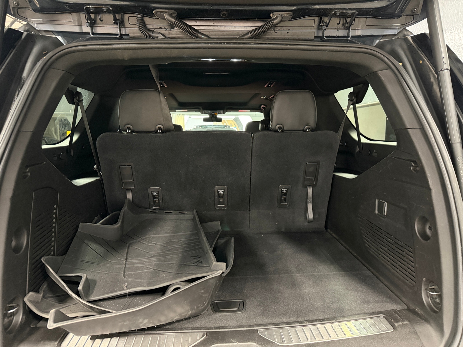 Thumbnail: 2021 Chevrolet Suburban - 6