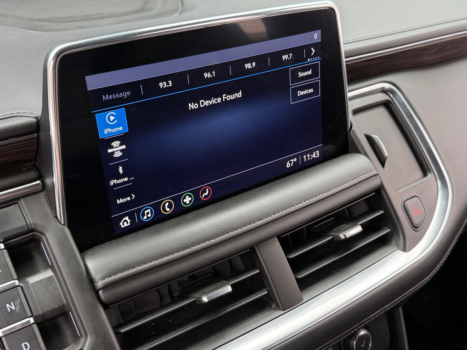 Thumbnail: 2021 Chevrolet Suburban - 3