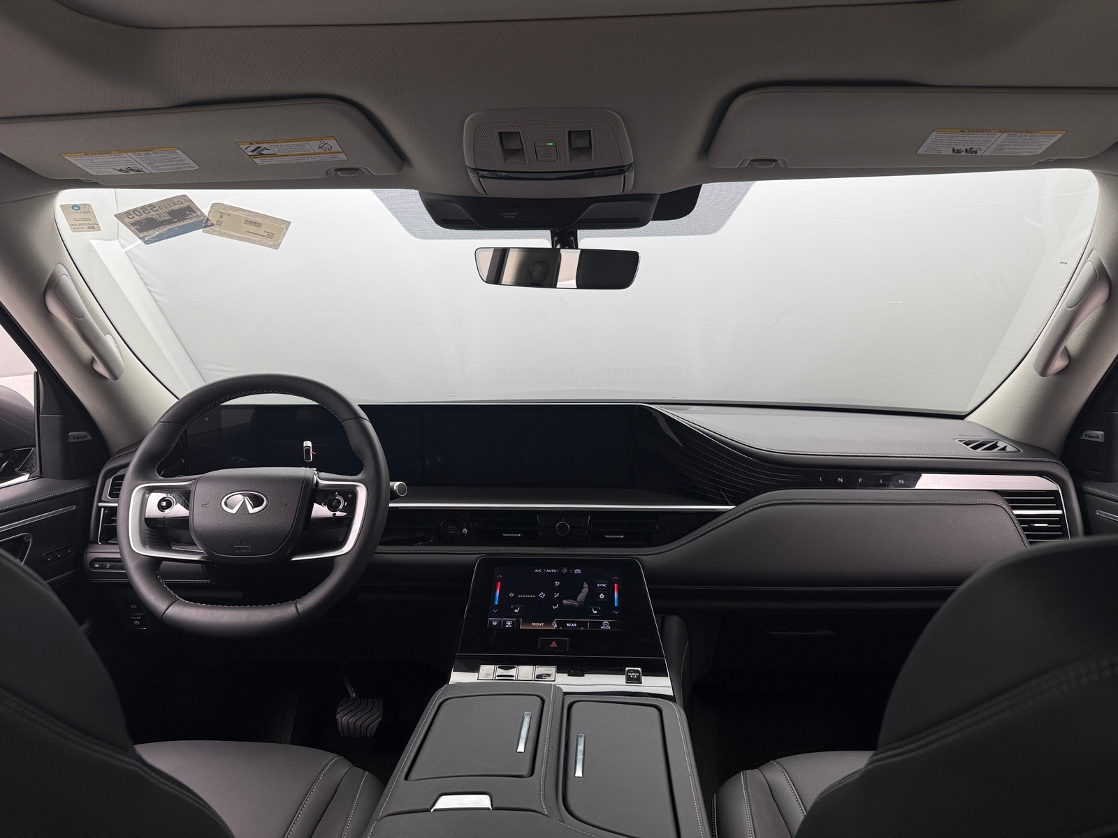 Thumbnail: 2025 INFINITI QX80 - 2