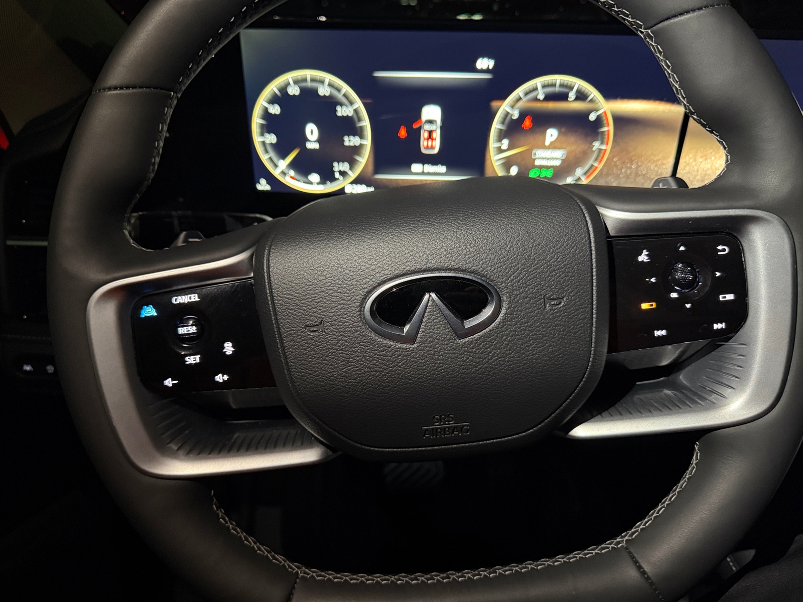 Thumbnail: 2025 INFINITI QX80 - 4