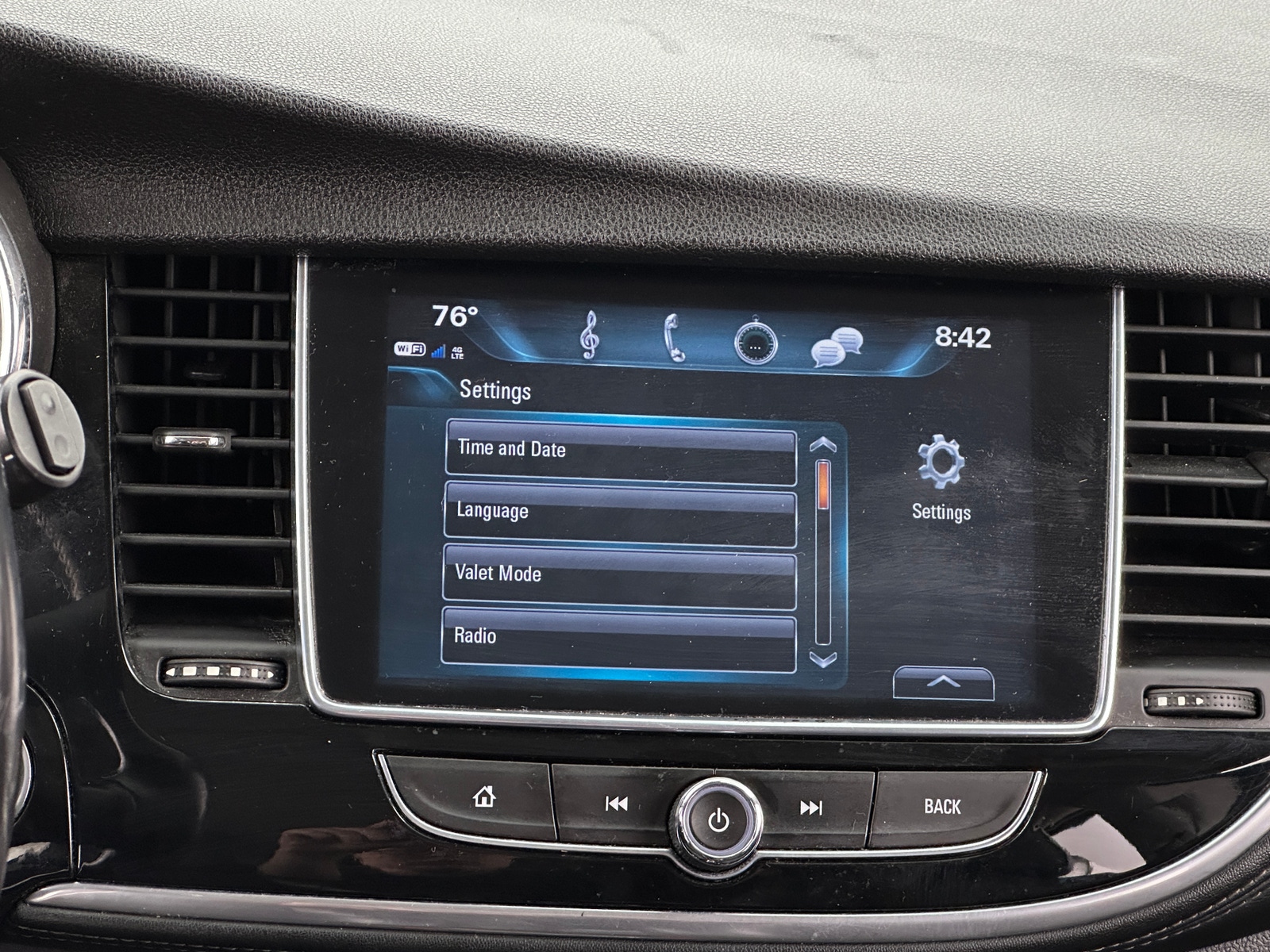 Thumbnail: 2019 Buick Encore - 4