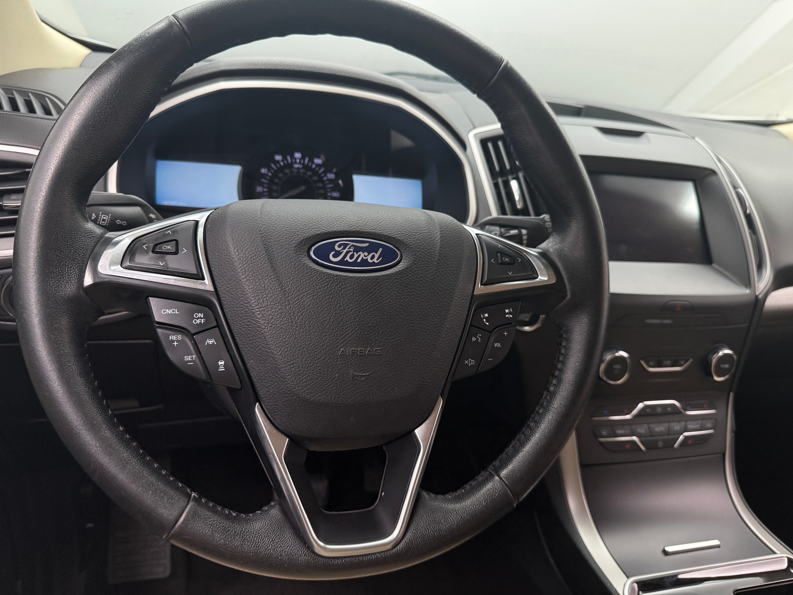 Thumbnail: 2020 Ford Edge - 4