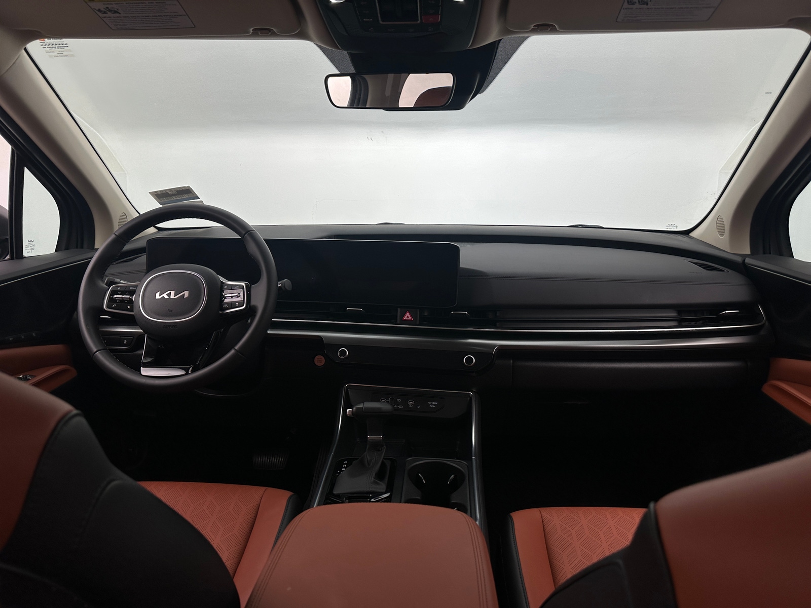 Thumbnail: 2025 Kia Carnival - 2