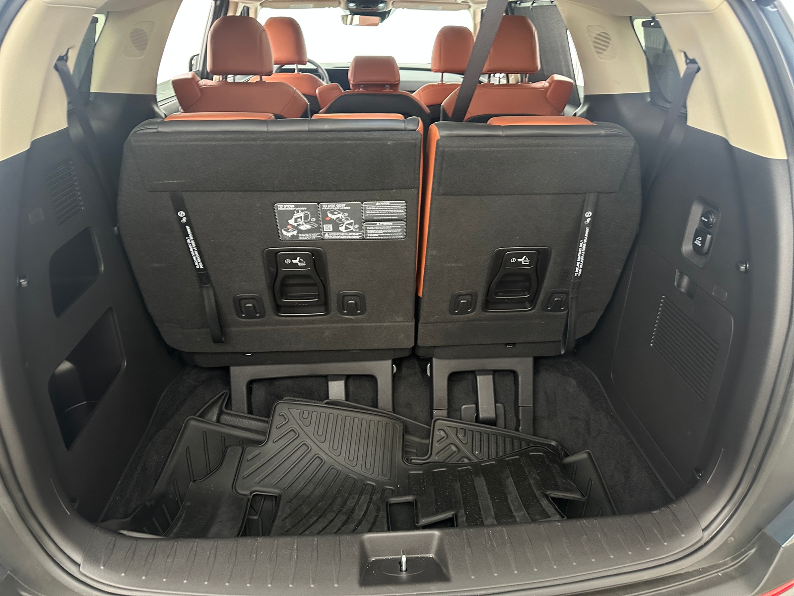 Thumbnail: 2025 Kia Carnival - 6