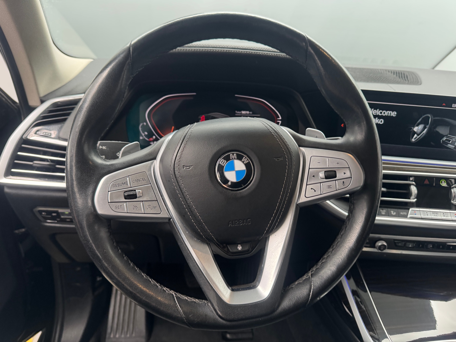 Thumbnail: 2021 BMW X7 - 4