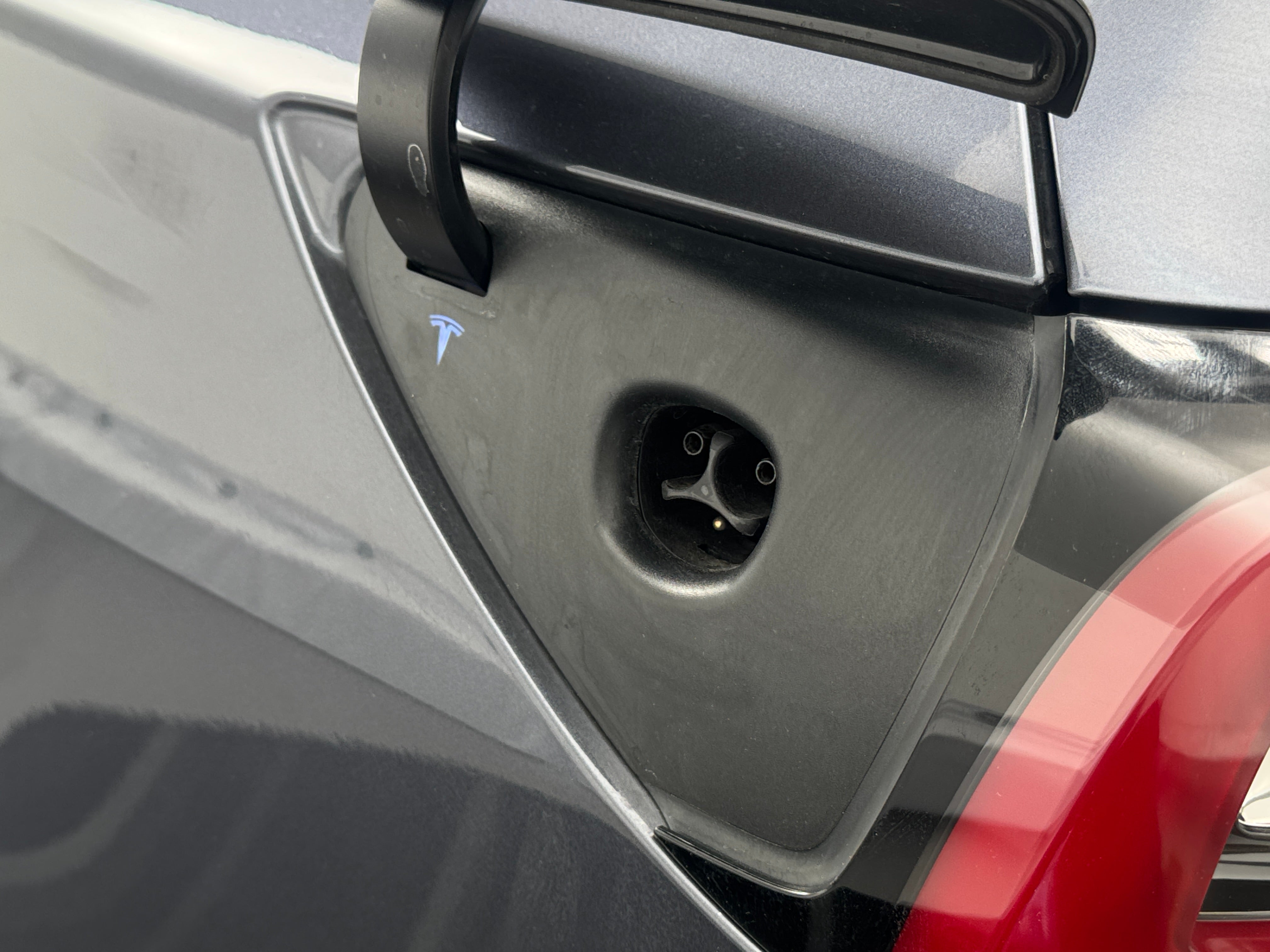 Used 2023 Tesla Model Y Long Range with VIN 7SAYGDEE1PF928876 for sale in Pewaukee, WI