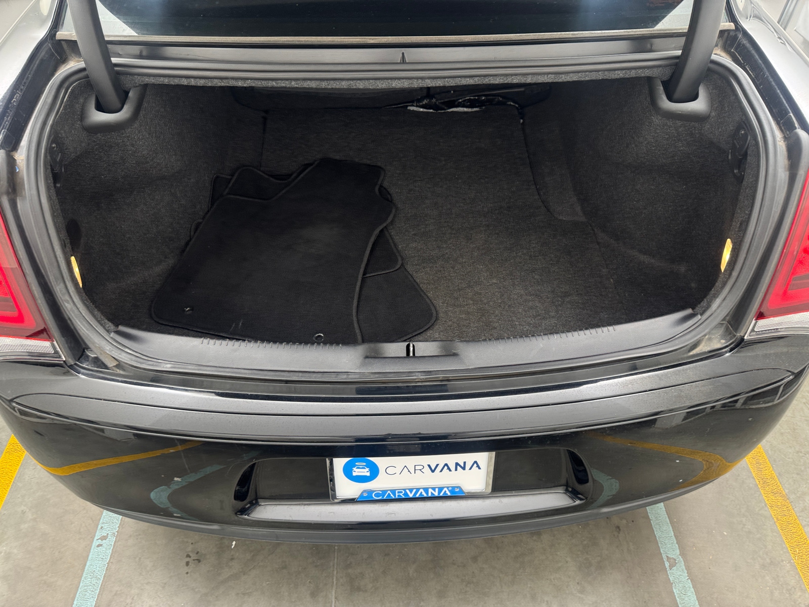 Thumbnail: 2021 Chrysler 300 - 7