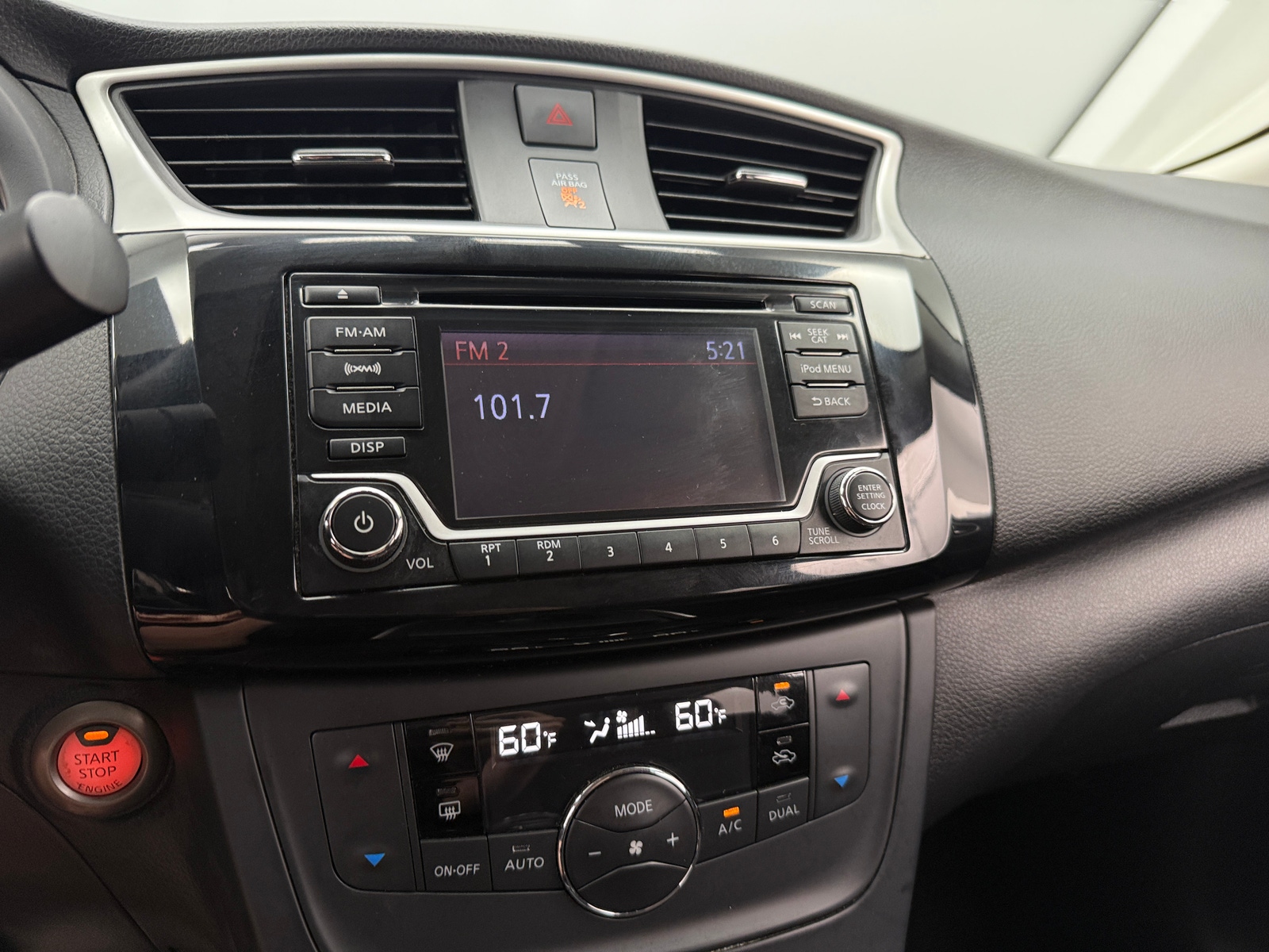 Thumbnail: 2018 Nissan Sentra - 4