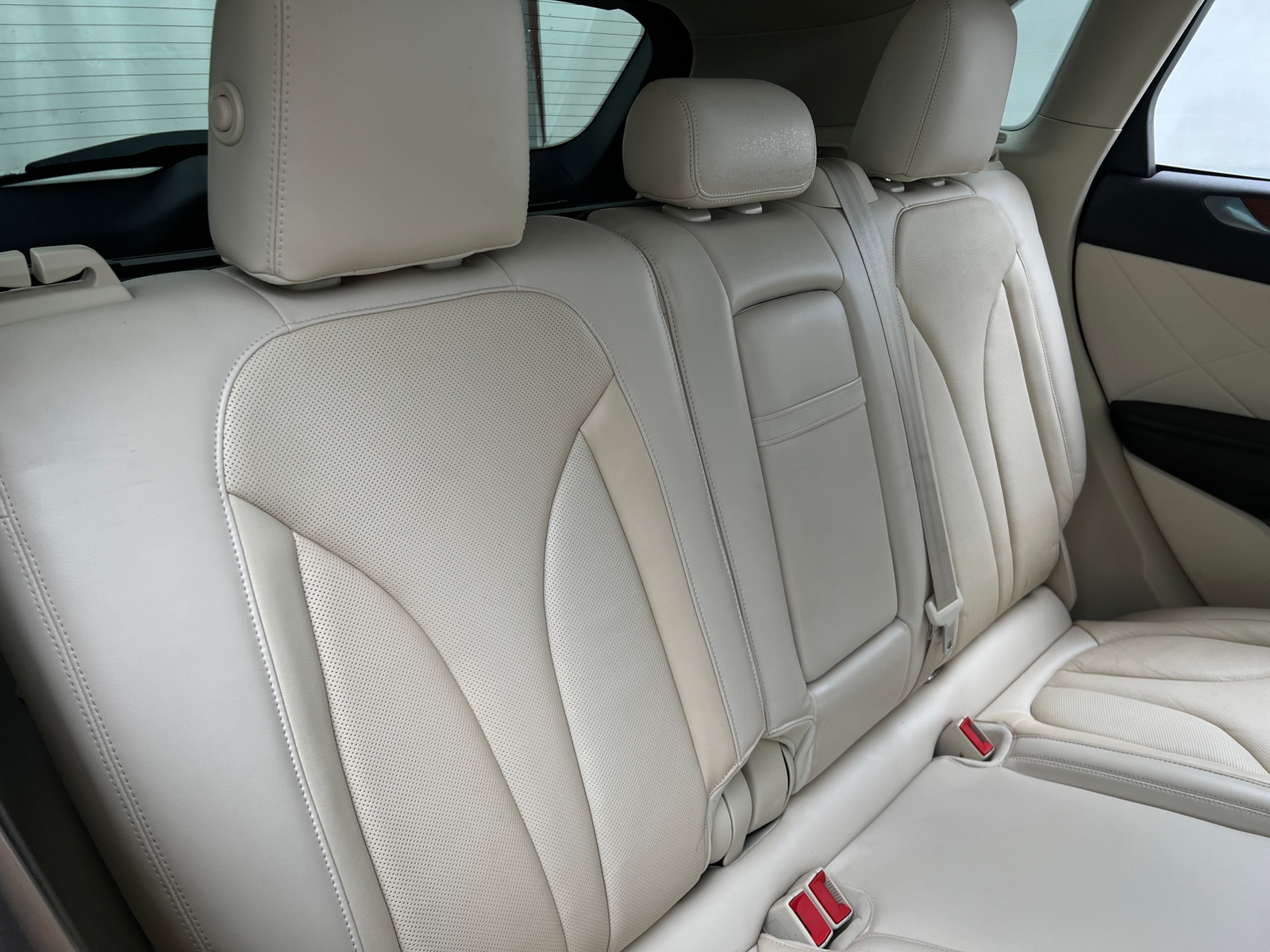 Thumbnail: 2015 Lincoln MKC - 5