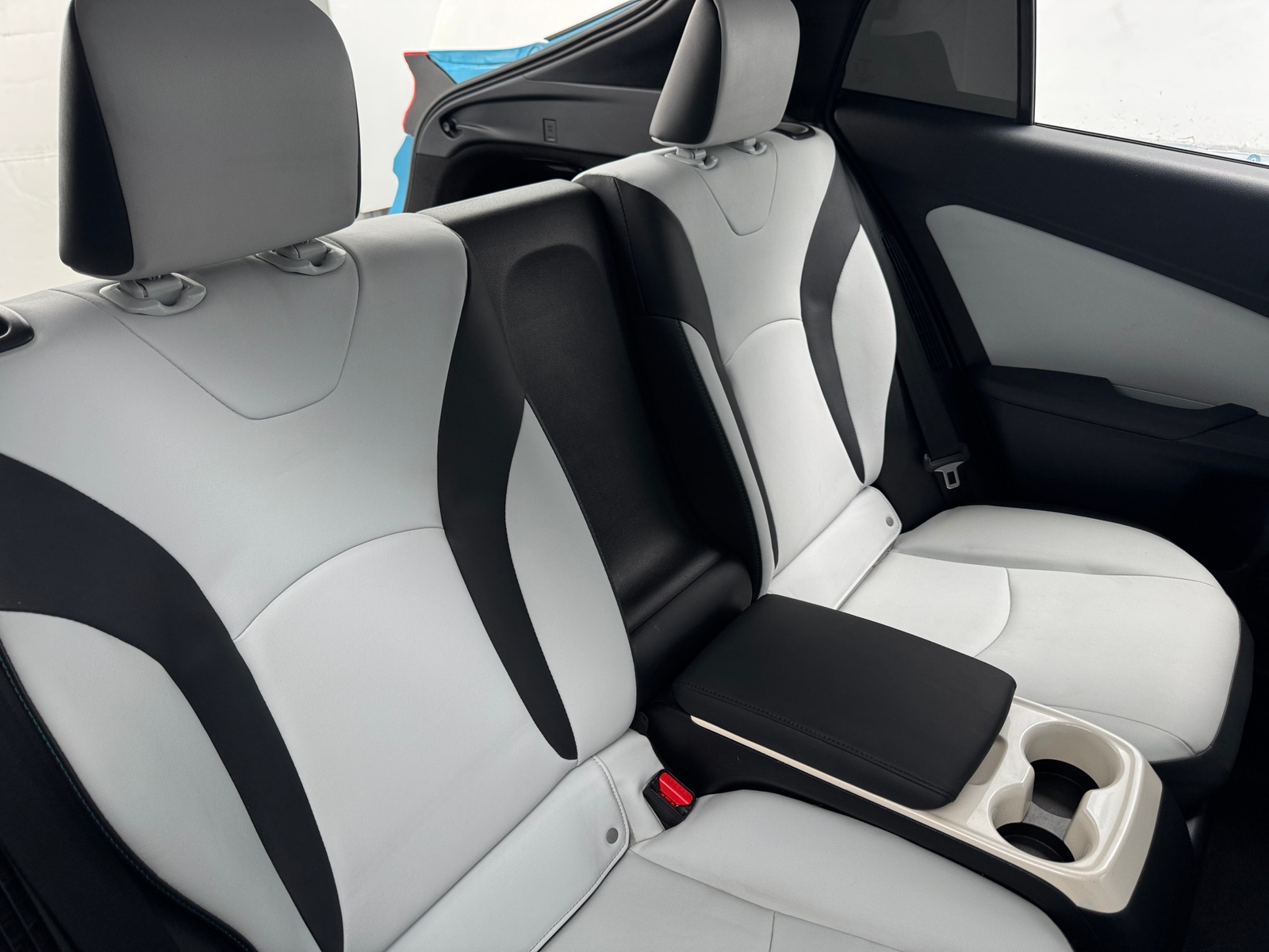 Thumbnail: 2018 Toyota Prius Prime - 5