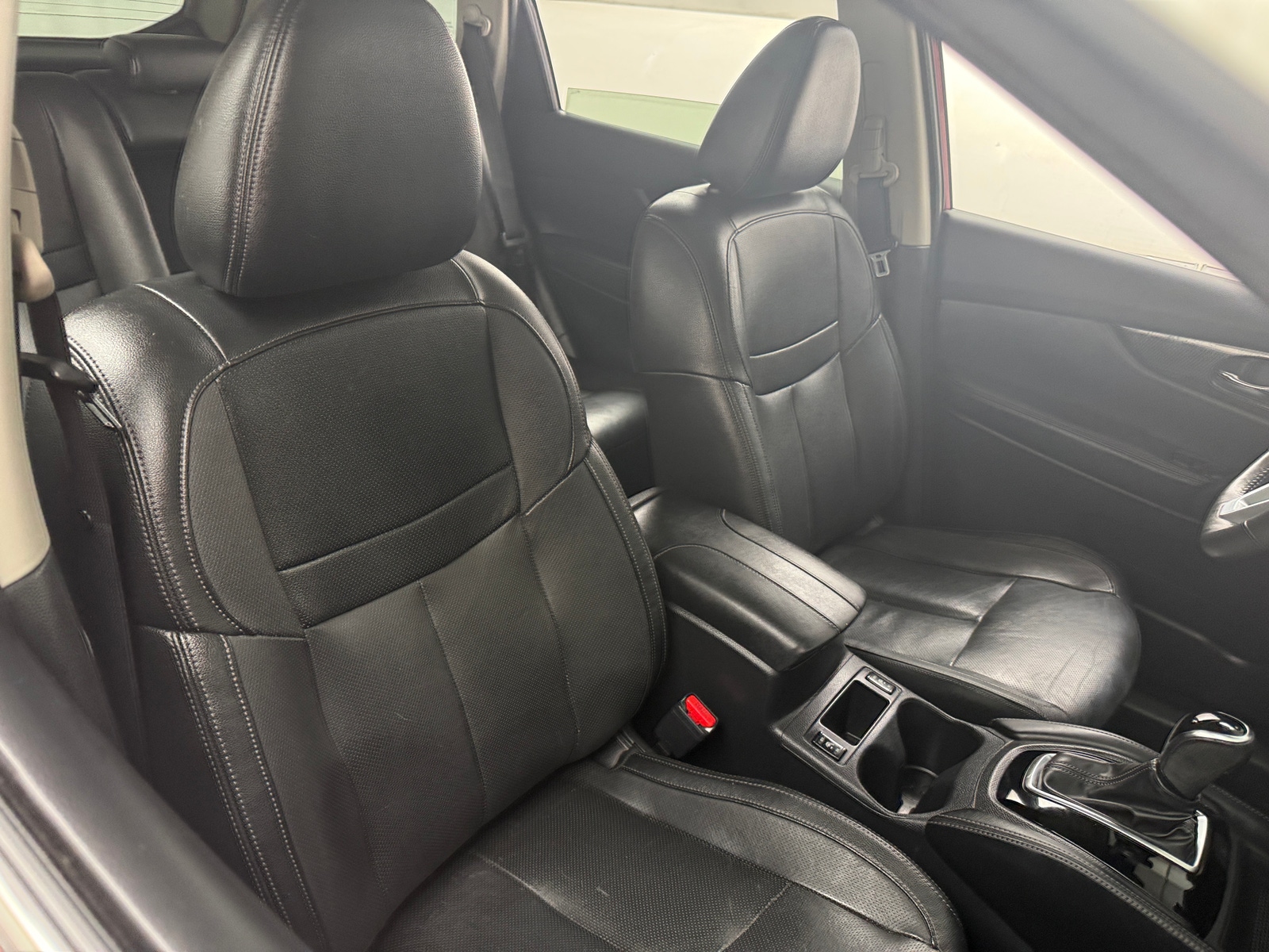 Thumbnail: 2017 Nissan Rogue - 2