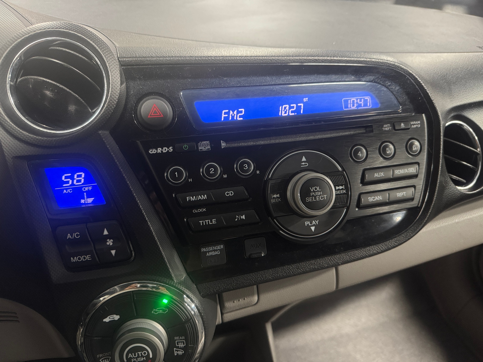 Thumbnail: 2011 Honda Insight - 4