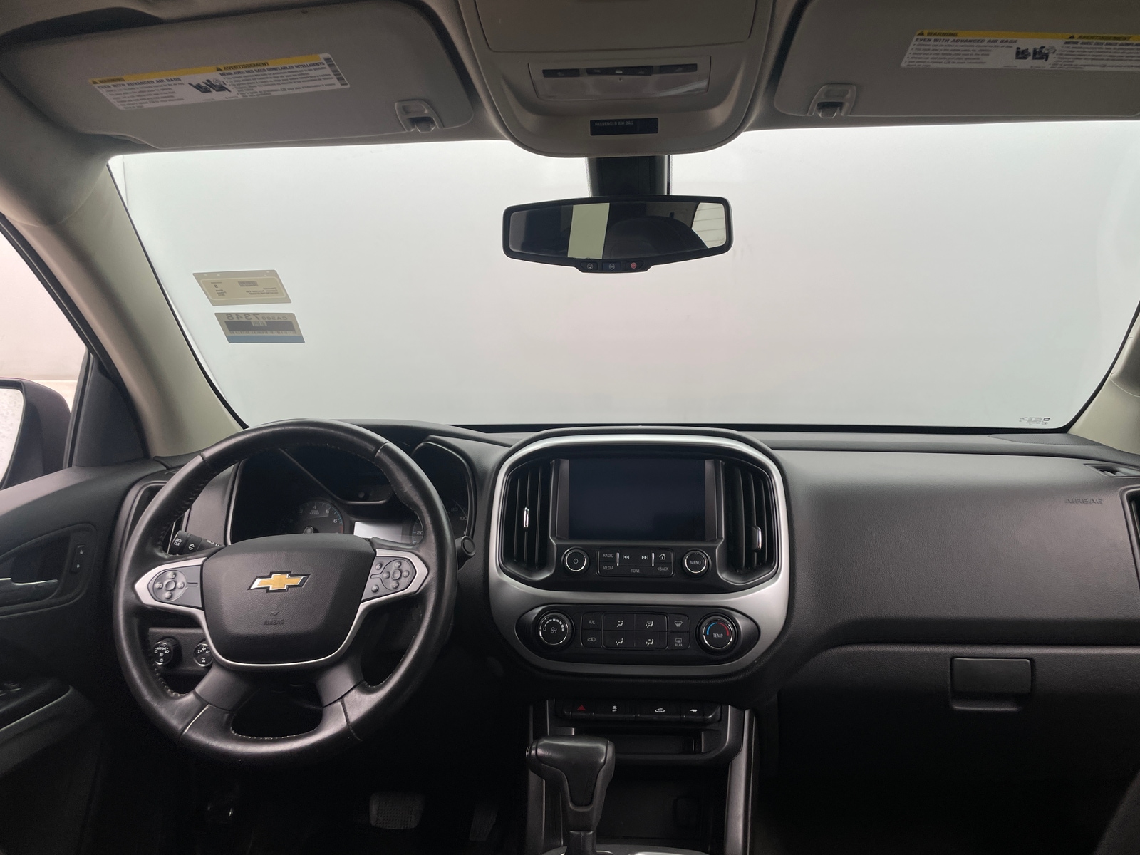 Thumbnail: 2015 Chevrolet Colorado - 3