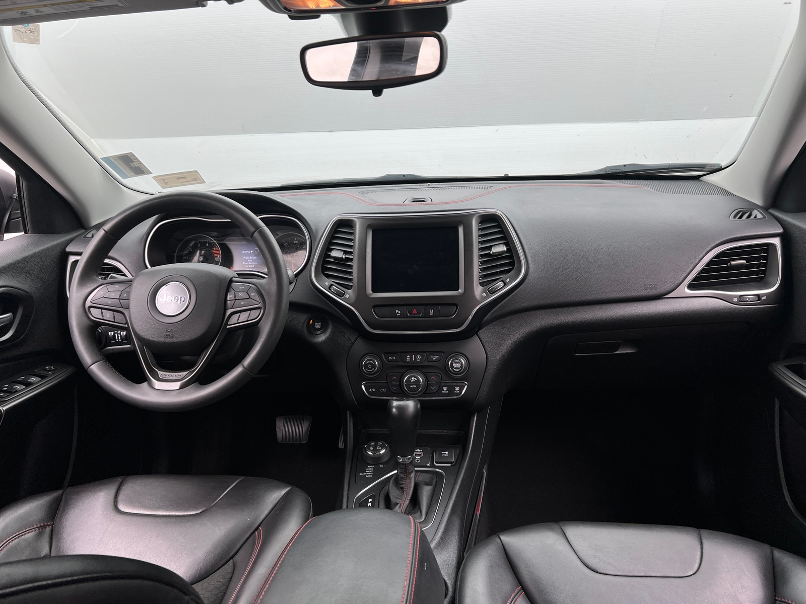 Thumbnail: 2021 Jeep Cherokee - 3