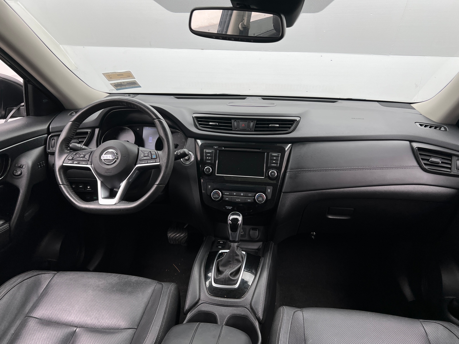 Thumbnail: 2018 Nissan Rogue - 2