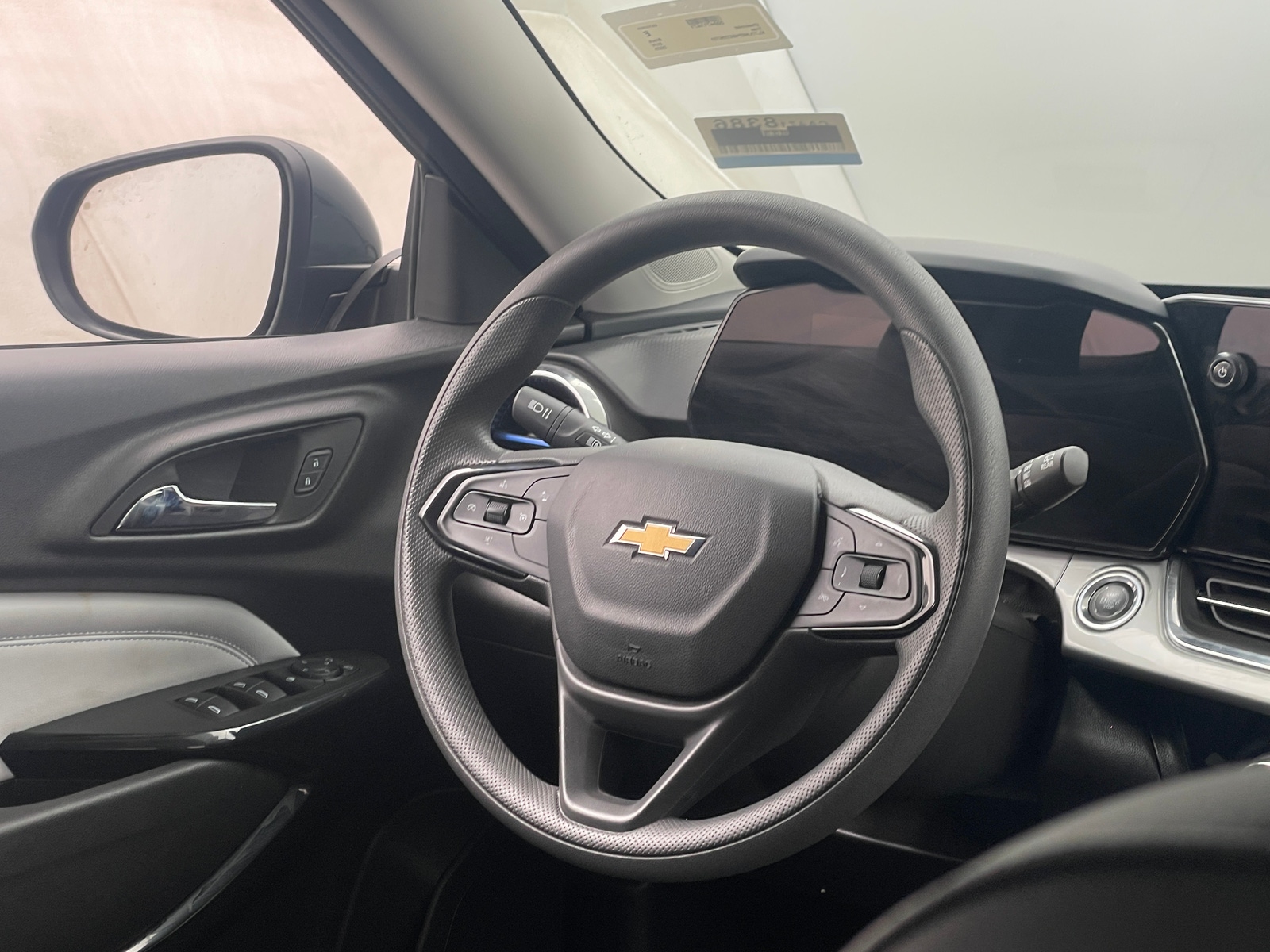 Thumbnail: 2025 Chevrolet Trax - 5