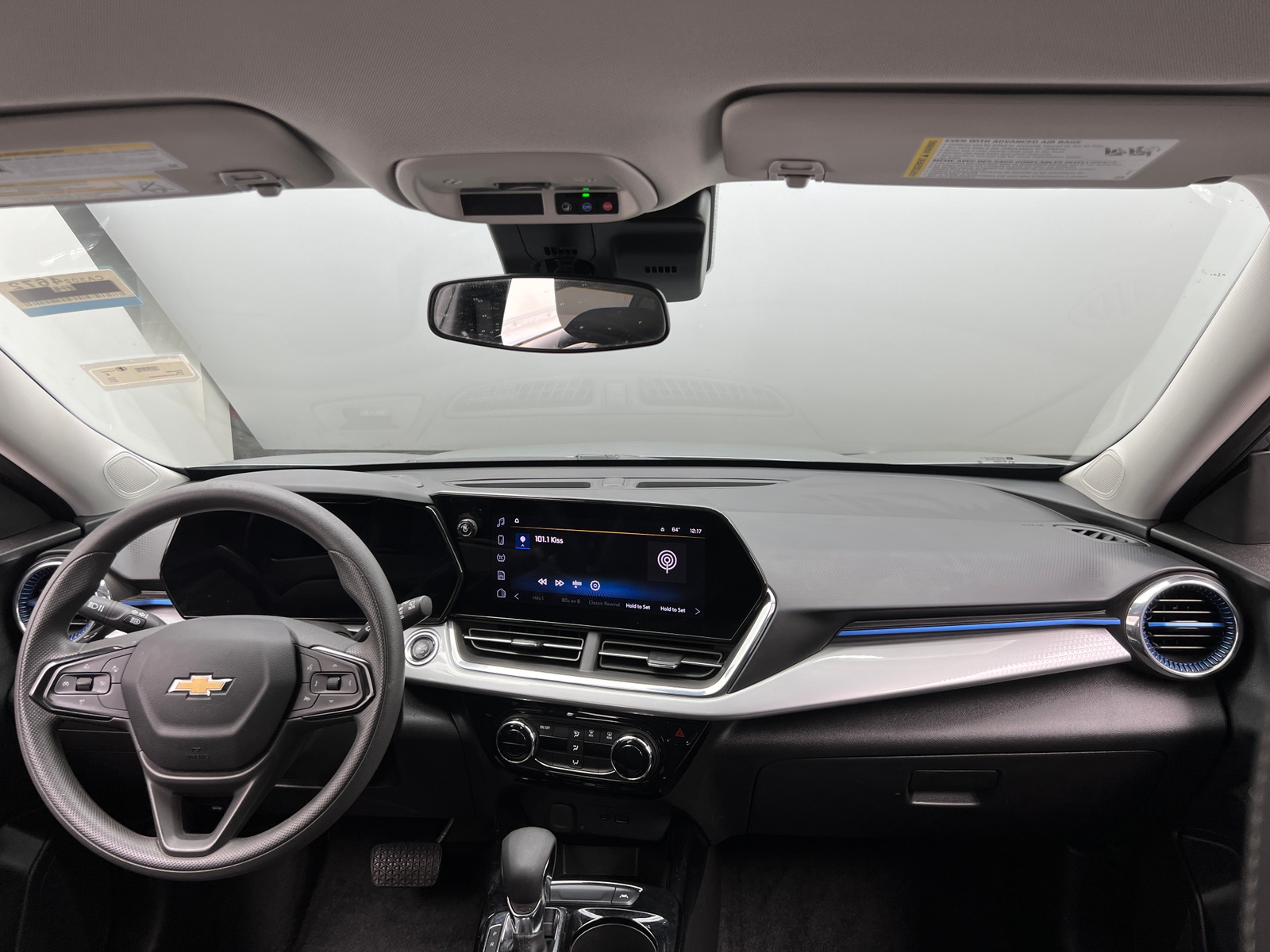 Thumbnail: 2025 Chevrolet Trax - 3