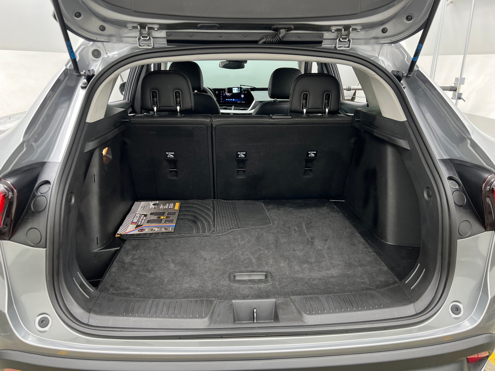 Thumbnail: 2025 Chevrolet Trax - 7