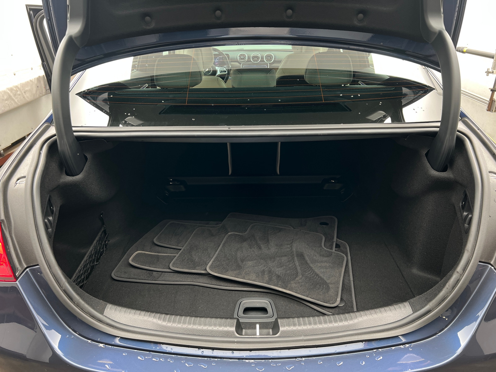 Thumbnail: 2025 Mercedes-Benz C-Class - 6