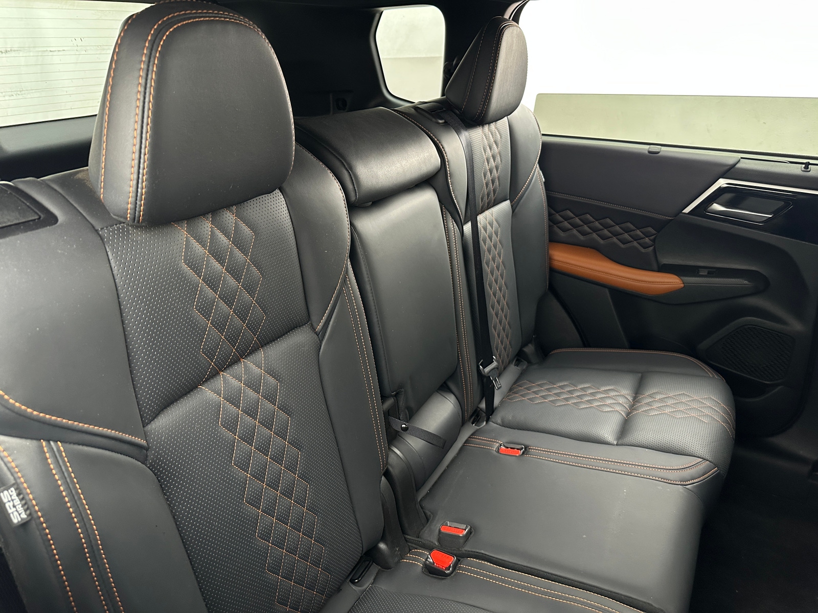 Thumbnail: 2024 Mitsubishi Outlander - 5