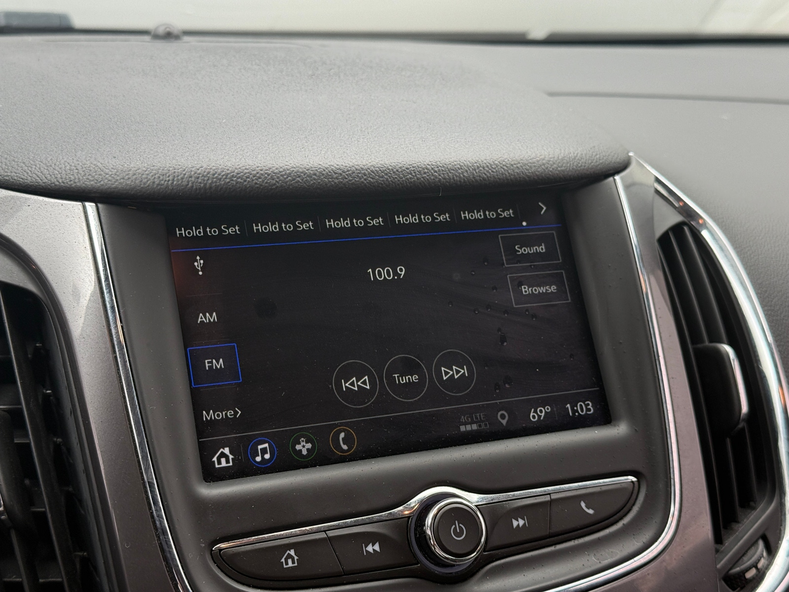 Thumbnail: 2019 Chevrolet Cruze - 4