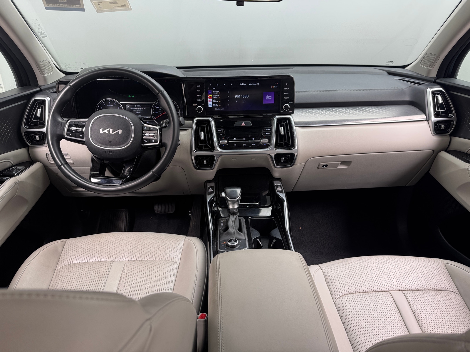 Thumbnail: 2022 Kia Sorento - 2