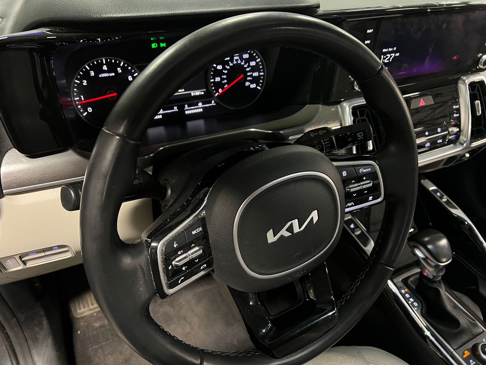 Thumbnail: 2022 Kia Sorento - 4